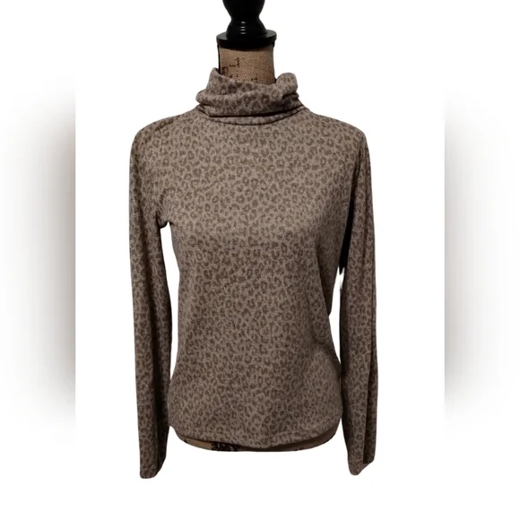 Zara Leopard Print Turtle Neck Sweater Size L - Picture 1 of 3